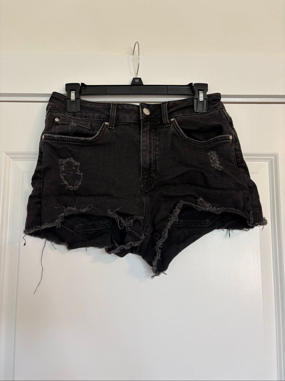 Mavi Black Cutoff Distressed Denim Shorts Womenโs Size 26